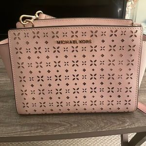 Michael kors baby Pink crossbody